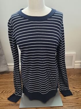 Banana Republic Navy and White Striped Crewneck Forever Sweater Size Small